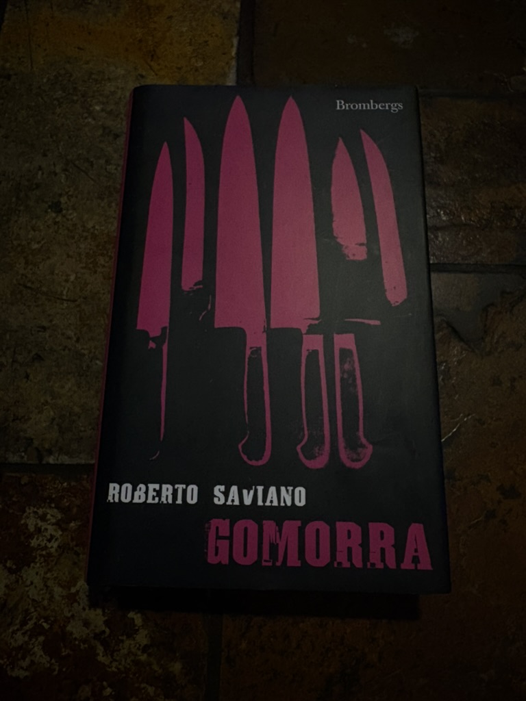 Gomorra by Roberto Saviano — book cover