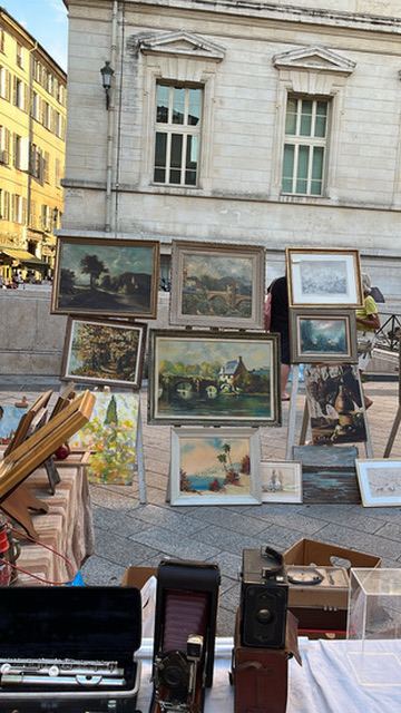 brocante — oil paintings, old cameras, a provençal afternoon. by Din Tanovic, Stockholm photo blog